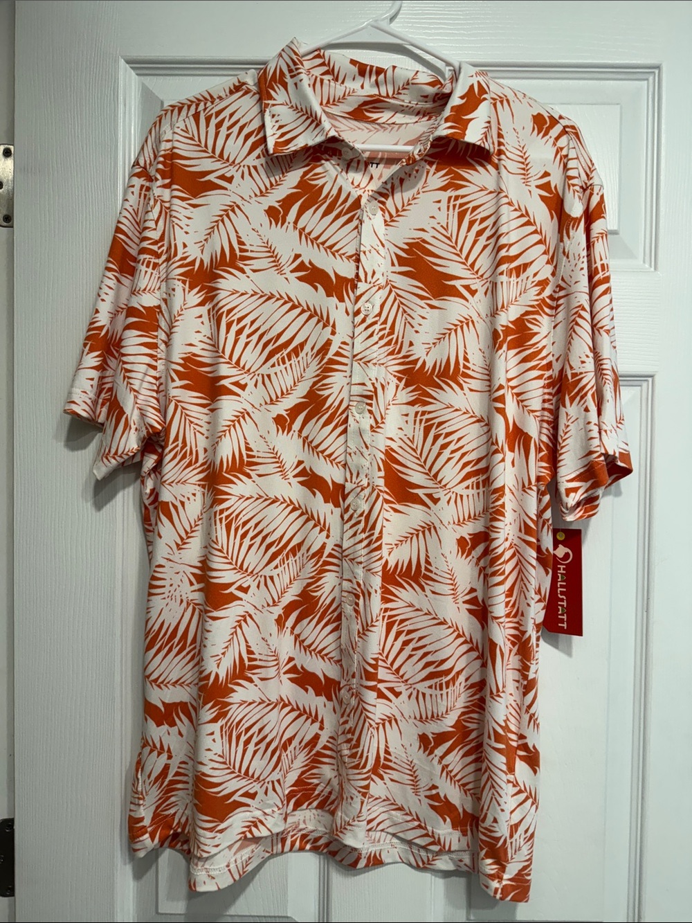 Casual Short-Sleeve Button-Down Shirt in Orange Leaf Print NWT
